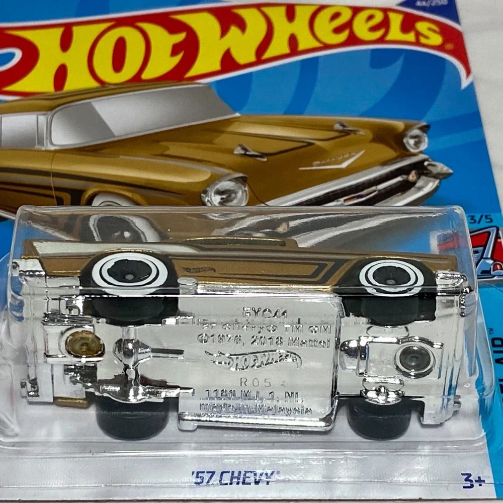 Hot Wheels '57 Chevy 44/250 Chevrolet Bel Air 3/5 Gold Die-cast 1:64 Model NIP